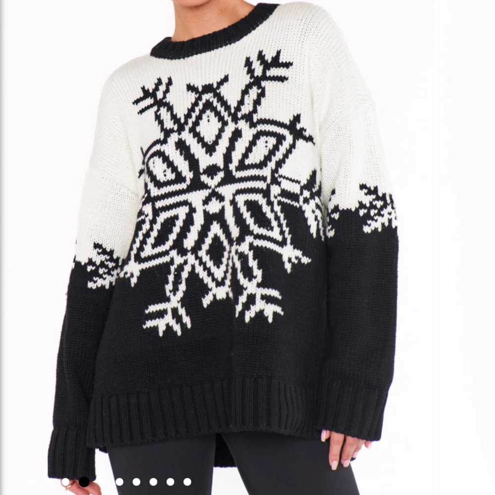 NWT Show Me Your Mumu Snowflake Sweater - Picture 2 of 5